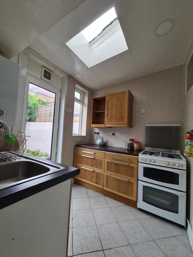 Ground Floor Flat , 31 Lena Street, Easton,Bristol Avon, Uk Hotel ภายนอก รูปภาพ