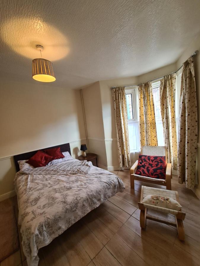 Ground Floor Flat , 31 Lena Street, Easton,Bristol Avon, Uk Hotel ภายนอก รูปภาพ